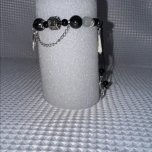 BOHO Bracelet Asian Coin Glass Bead Silver Detail Chain Stretch 6”- 6.5” New - Picture 6 of 16